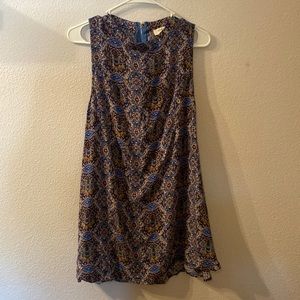 Umgee fun print zip back tank top size small